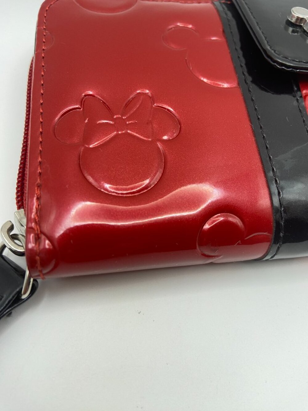 Disney Parks Loungefly Wallet Mickey and Minnie Red & Black Patent Leather 2016 - Picture 13 of 15